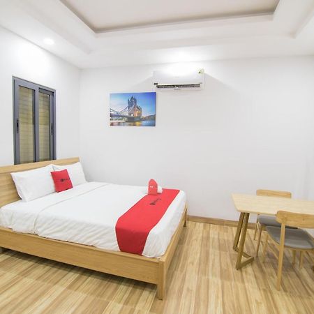 Reddoorz Premium Near E-Town Hotell Ho Chi Minh-staden Exteriör bild