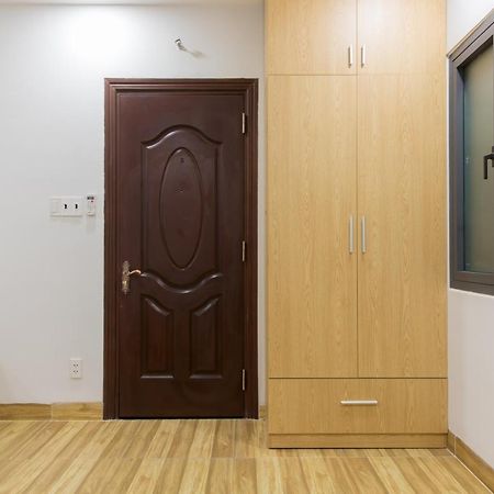Reddoorz Premium Near E-Town Hotell Ho Chi Minh-staden Exteriör bild